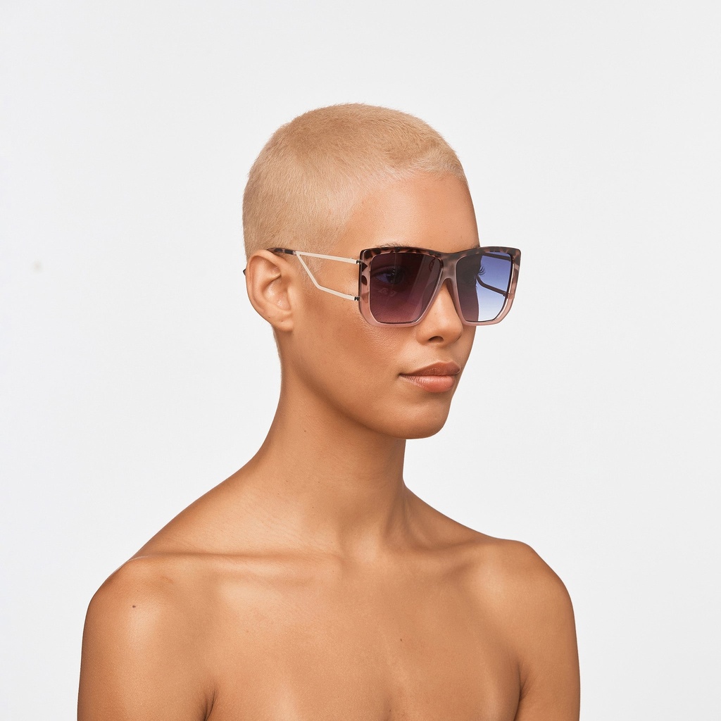MADSHADE_SUN27_Application_Model_Side_May032022.jpg