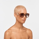 MADSHADE_SUN41_Application_Model_Side_May032022.jpg