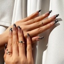 Trendy Nails